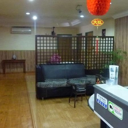 7 Hung Hung Inn Kota Kinabalu Eksteriør bilde
