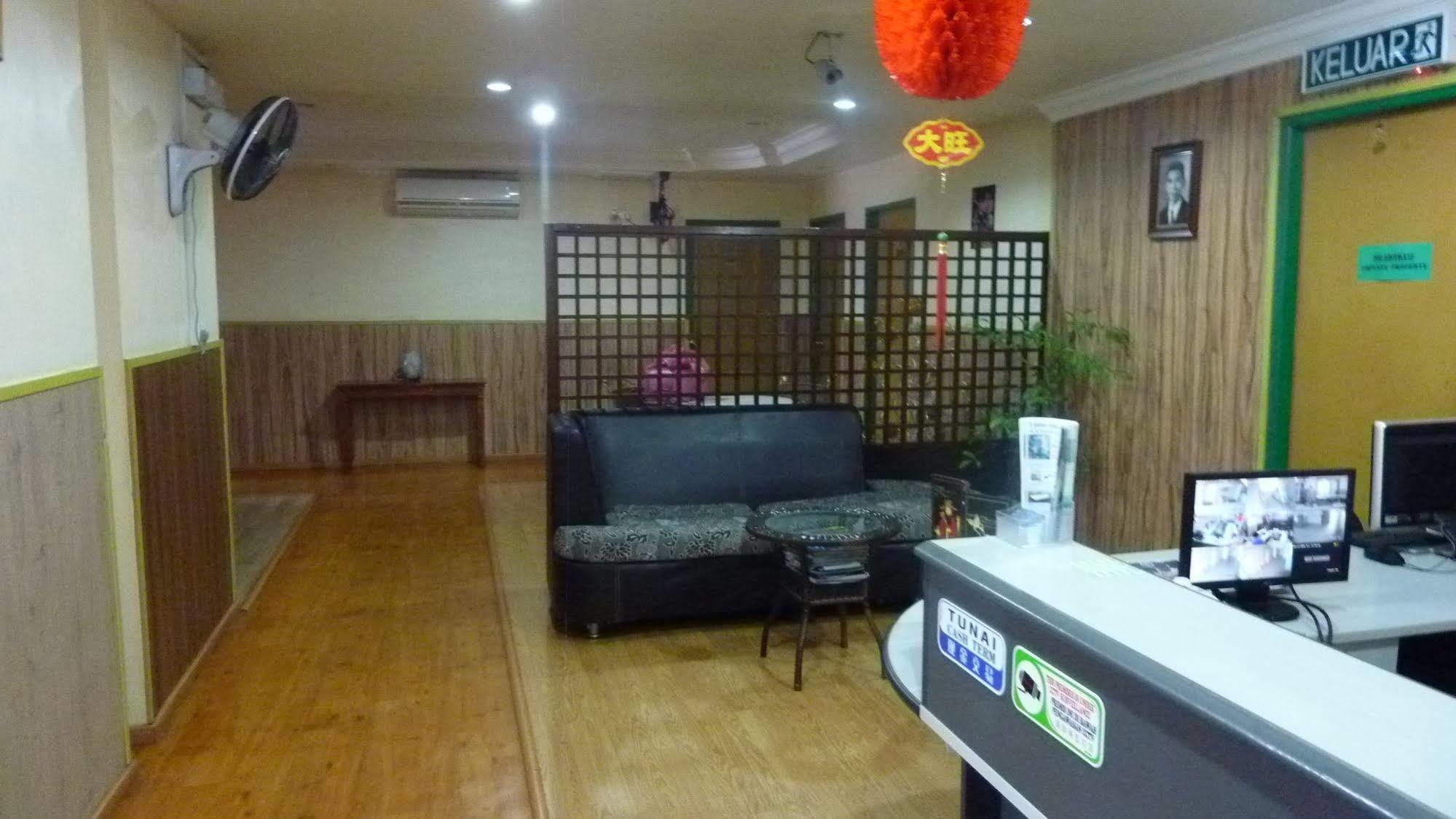 7 Hung Hung Inn Kota Kinabalu Eksteriør bilde