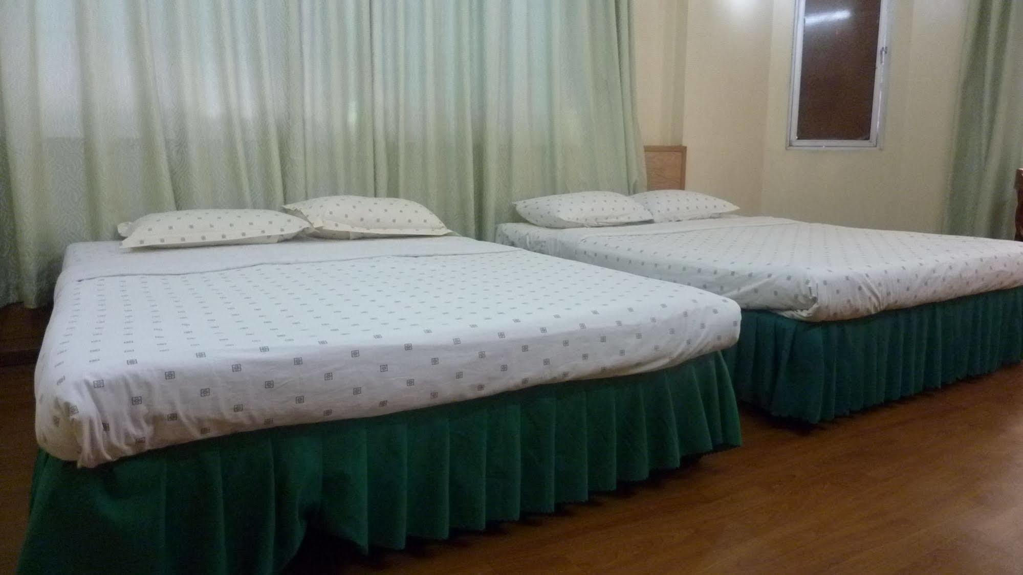 7 Hung Hung Inn Kota Kinabalu Eksteriør bilde