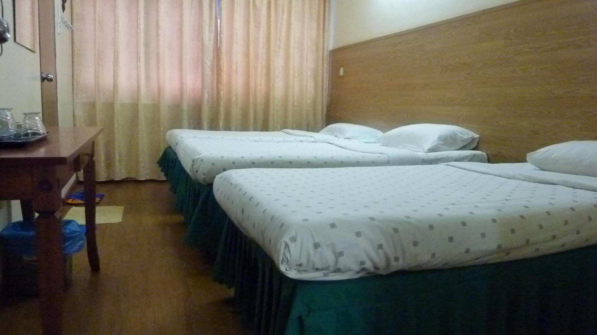 7 Hung Hung Inn Kota Kinabalu Eksteriør bilde